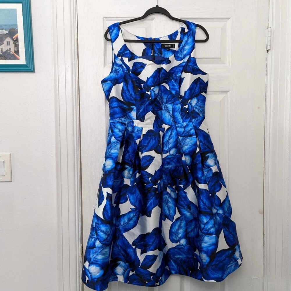 Blue and White Floral Icone Cocktail Dress from Simons (Canada)